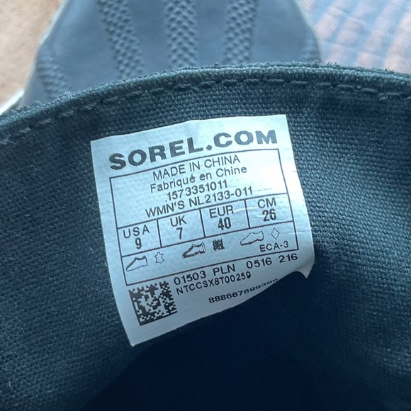 SOREL Out N About Waterproof Black Leather & Rubber Lace Up Duck Boots Size 9 - Picture 9 of 12